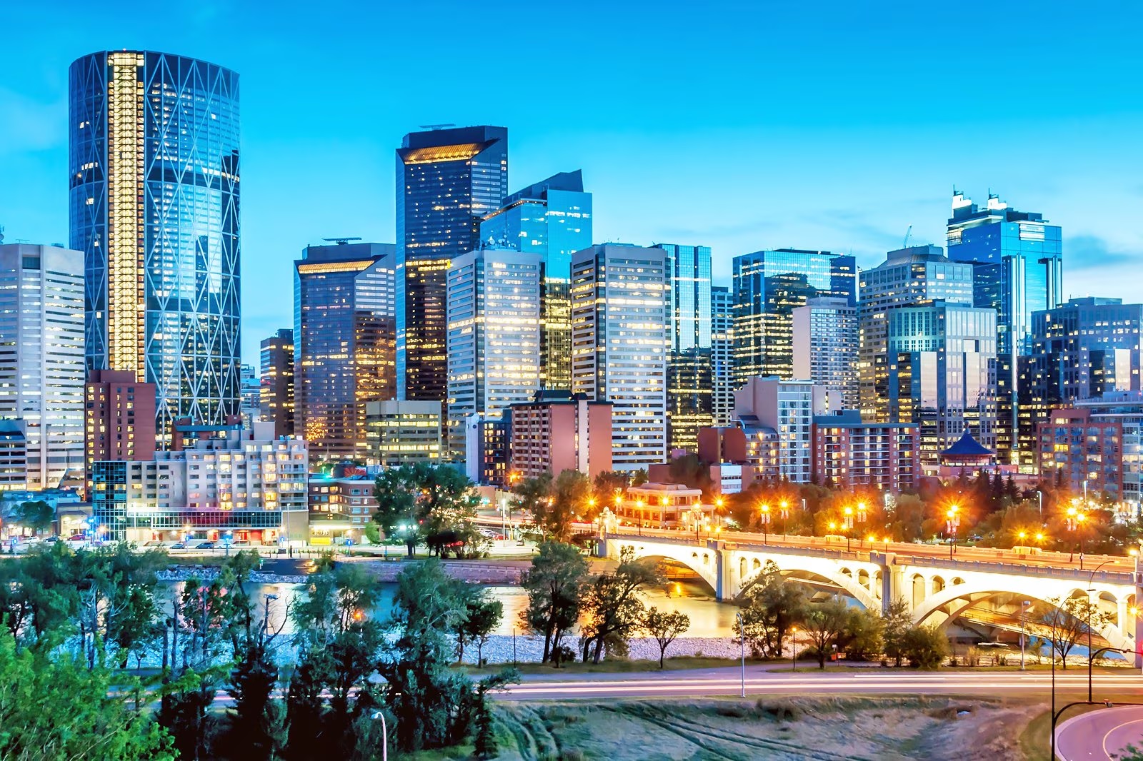 Aerial photo of Calgary with buildings and water