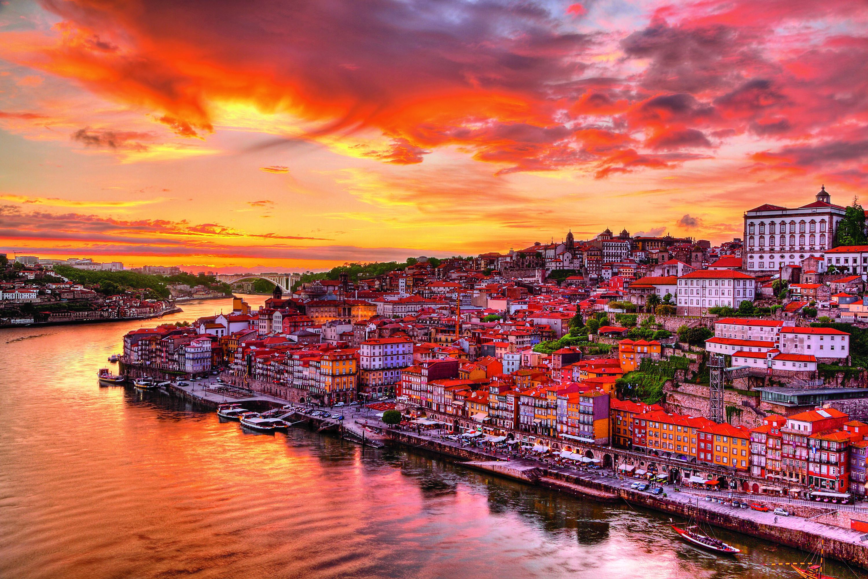 Photo of Lisbon skyline